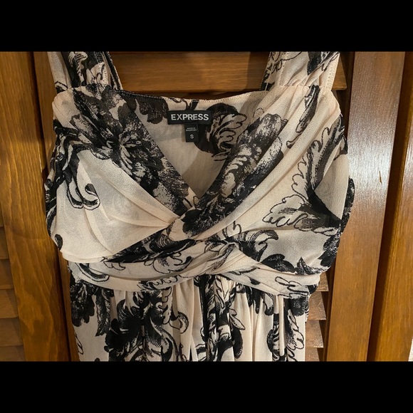 Express dressy tank top - Picture 4 of 4